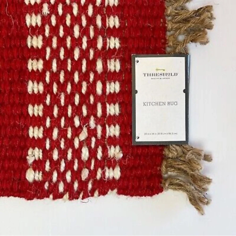 Threshold nwt accent